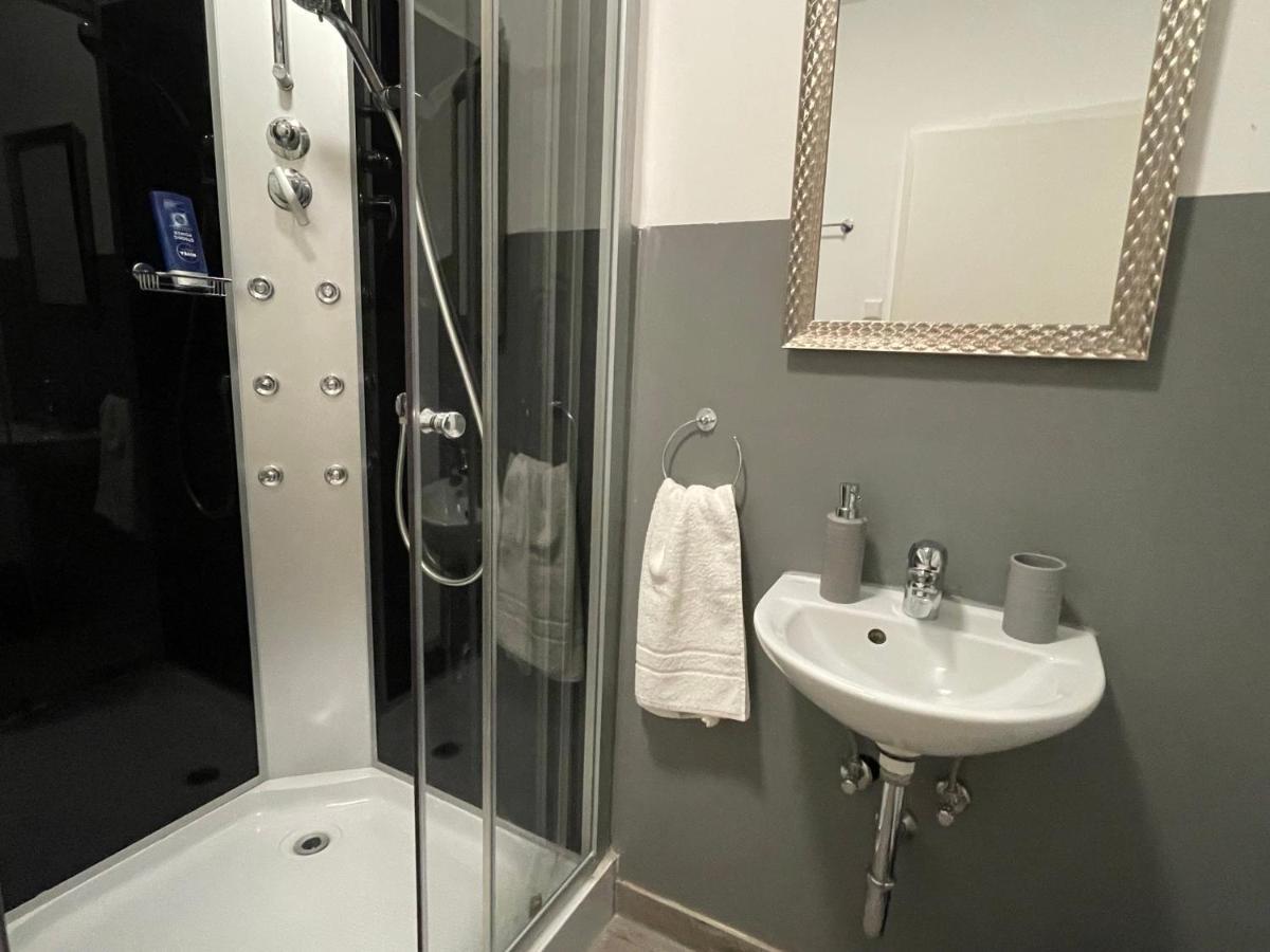 Urbansuites - Modern & Zentral In Der City - Dein Zuhause In Stuttgart Luaran gambar