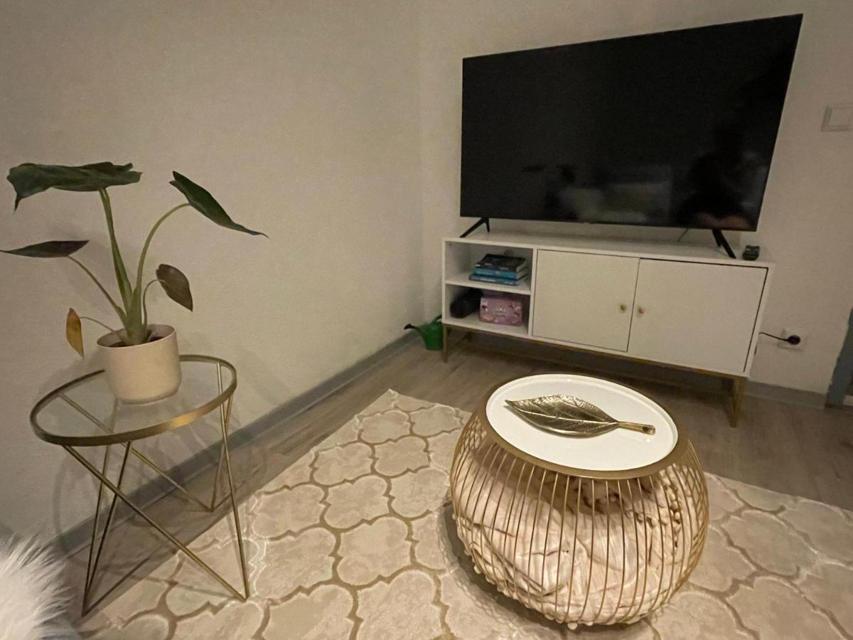 Urbansuites - Modern & Zentral In Der City - Dein Zuhause In Stuttgart Luaran gambar